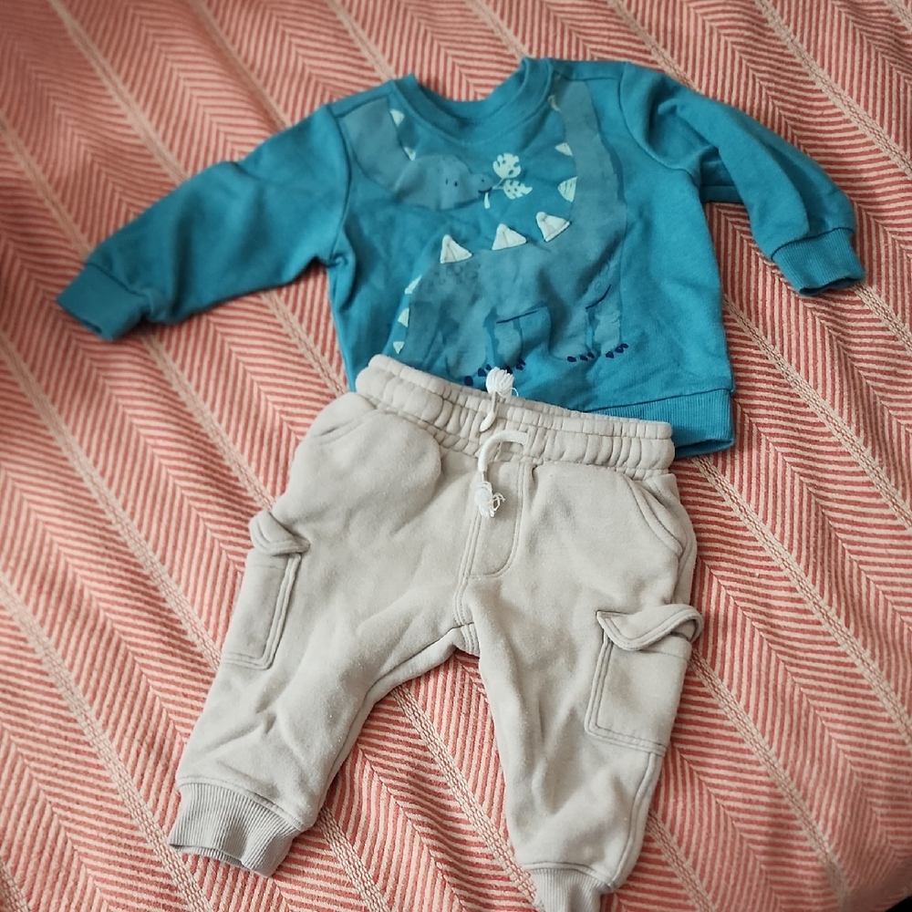 Blue Dinosaur Sweatshirt and Gray Joggers Set 9 Months